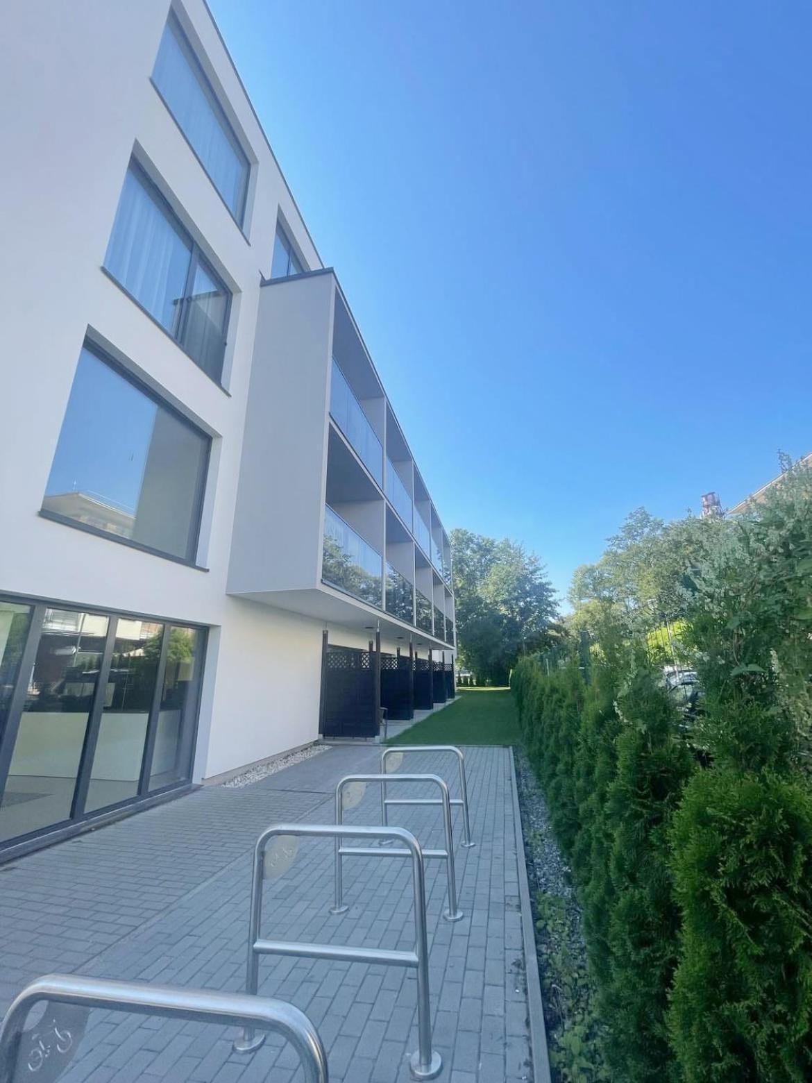 Lulu Apartments - Rosa - Studio Hotelowe Z Klimatyzacja I Konsola Ps4 - Solny Resort Колобжег Екстер'єр фото